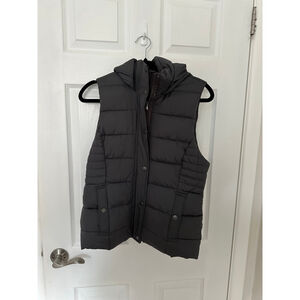 Women's Abercrombie & Fitch Gray Puffer Vest with Hood Size M